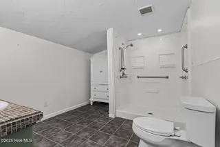 1121 River Street, Jacksonville, NC 28540 – photo 4: river-22