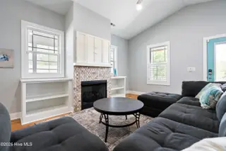 127 NE 34th Street, Oak Island, NC 28465 — 3-bedroom home in Tranquil Harbor, Oak Island, NC, photo 15 of 53: DSC08085