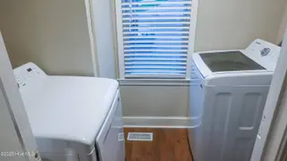 217 N 11th Street, Wilmington, NC 28401 – photo 21: H_Laundry01