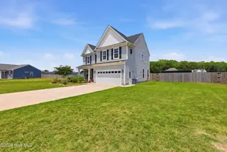 104 Red Maple Drive, Elizabeth City, NC 27909 — 4-bedroom home in Creekside Farms, Elizabeth City, NC, photo 2 of 50: 3_002__39a2826_reedit_0a59d95f