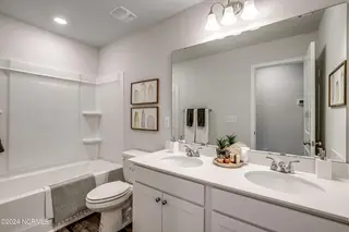478 Goldenrod Terrace Lot 57, Calabash, NC 28467 – photo 14: upstairs bath