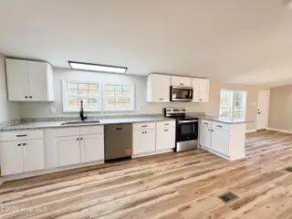 202 Hopesway Drive, Dudley, NC 28333 – photo 6: 6
