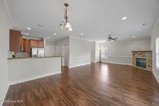 2019 Leighton Drive A, Greenville, NC 27834 – photo 13: 15-web-or-mls-BLS_0018