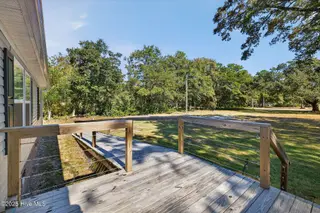 202/234 Sloop Point Road, Hampstead, NC 28443 — 4-bedroom manufactured home, Hampstead, NC, photo 13 of 55: 202SloopPointRoad-12
