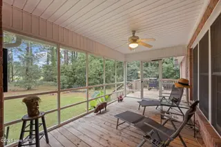 815 Pelican Drive, New Bern, NC 28560 – photo 7: Screened Porch
