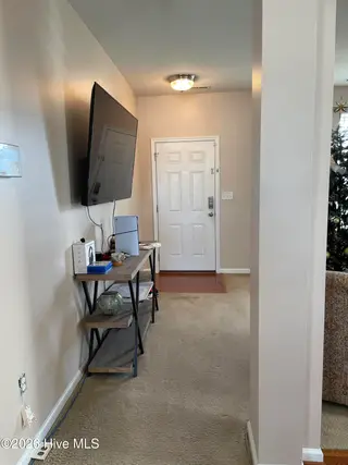1415 London Street, Elizabeth City, NC 27909 – photo 4: foyer