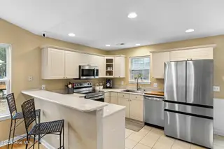 371 Pine Lake Road, Southport, NC 28461 — 3-bedroom home, Southport, NC, photo 6 of 33: 371PineLakeRd-24