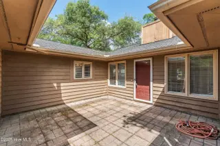 608 Camellia Lane, Sunset Beach, NC 28468 – photo 4: Courtyard