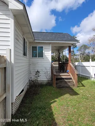 5027 Oleander Drive, Wilmington, NC 28403 – photo 12: 20260309_121133