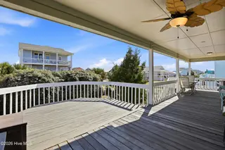 315 Brunswick Avenue W, Holden Beach, NC 28462 – photo 22: 34_315_brunswick_ave_w_034