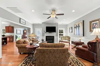 209 Barkside Lane, New Bern, NC 28562 — 4-bedroom home in Hunters Ridge, New Bern, NC, photo 4 of 46: 39-web-or-mls-0C0A7145