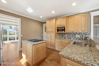 104 Bargate Drive, New Bern, NC 28562 – photo 18: Kitchen