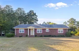 401 S Madison Avenue, Goldsboro, NC 27530 — 4-bedroom home, Goldsboro, NC, photo 1 of 28