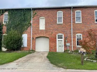 904 W 3rd Street, Washington, NC 27889 – photo 1: Front1