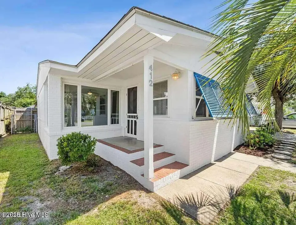 412 Raleigh Avenue, Carolina Beach, NC 28428 — 2-bedroom home, Carolina Beach, NC, photo 1 of 20