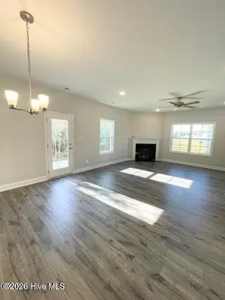 102 Fishing Creek Drive, New Bern, NC 28562 – photo 7: Living Rm