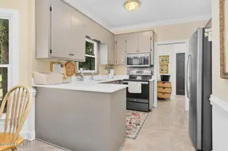 113 Edinborough Court, Rocky Mount, NC 27803 – photo 13: Plenty of Kitchen Workspace