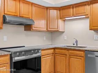 416 Myrtlewood Circle, Jacksonville, NC 28546 – photo 14: a02a0042