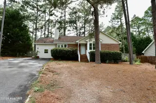 100 Sawmill Road E, Pinehurst, NC 28374 – photo 2: 023A4145
