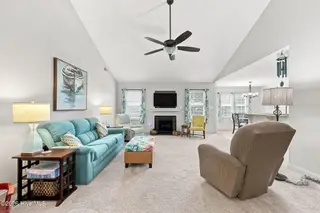 101 Anglers Way, Beaufort, NC 28516 – photo 5: Living Room