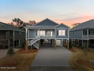 204 NE 33rd Street, Oak Island, NC 28465 – photo 2: 2-web-or-mls-Cammediallc.com-