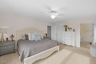 910 Canal Drive Unit B, Carolina Beach, NC 28428 — 4-bedroom condo, Carolina Beach, NC, photo 19 of 55: images-19