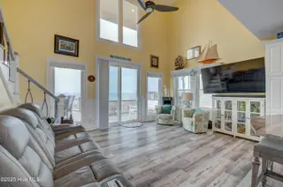 2017 W Beach Drive, Oak Island, NC 28465 – photo 17: 2017WBeachDrive-32