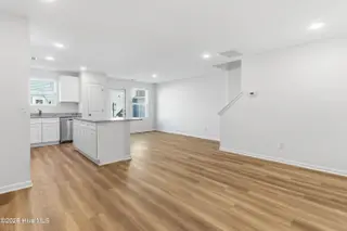 16 W Farley Drive 101, Hampstead, NC 28443 – photo 5: C2S02444