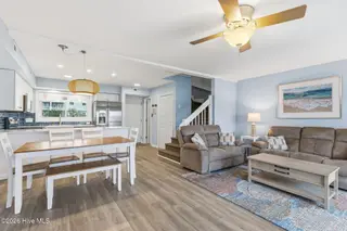 1401 Canal Drive Apt 3, Carolina Beach, NC 28428 – photo 15: 20_IMG_4553