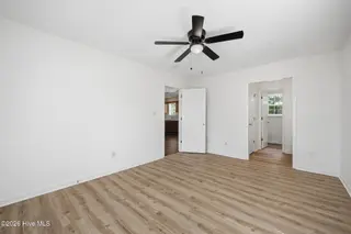 1402 Lockwood Road, Kinston, NC 28501 — 3-bedroom home in Brentwood, Kinston, NC, photo 21 of 37: Master Bedroom