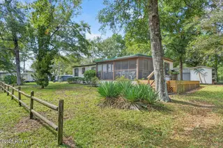 2645 Fairway Drive SW, Supply, NC 28462 — 2-bedroom manufactured home in Gators Grant, Supply, NC, photo 3 of 49: 51-kahunaphoto