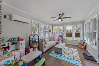 216 Pinewood Drive, New Bern, NC 28562 – photo 19: 19-web-or-mls-0C0A6938