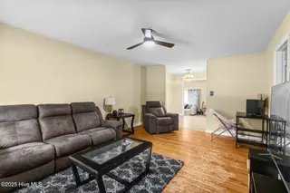 1 Lee Court, Jacksonville, NC 28546 — 3-bedroom home in Windsor Manor, Jacksonville, NC, photo 3 of 26: lee-4