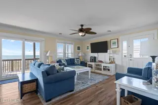 1717 W Beach Drive, Oak Island, NC 28465 – photo 12: 42-web-or-mls-DSC06477