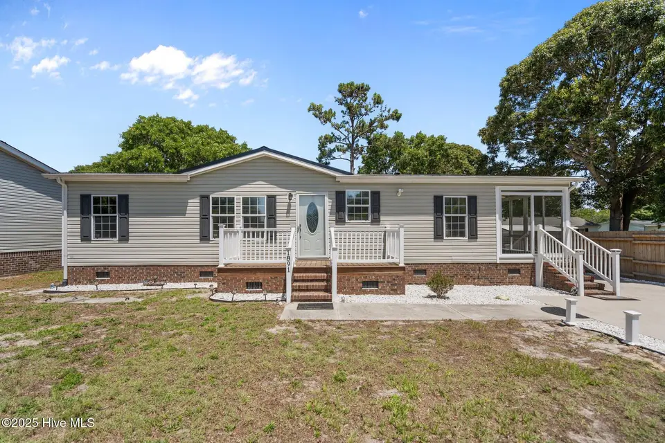 1891 Oxpen Road SW, Supply, NC 28462 – photo 1 of 16: Exterior
