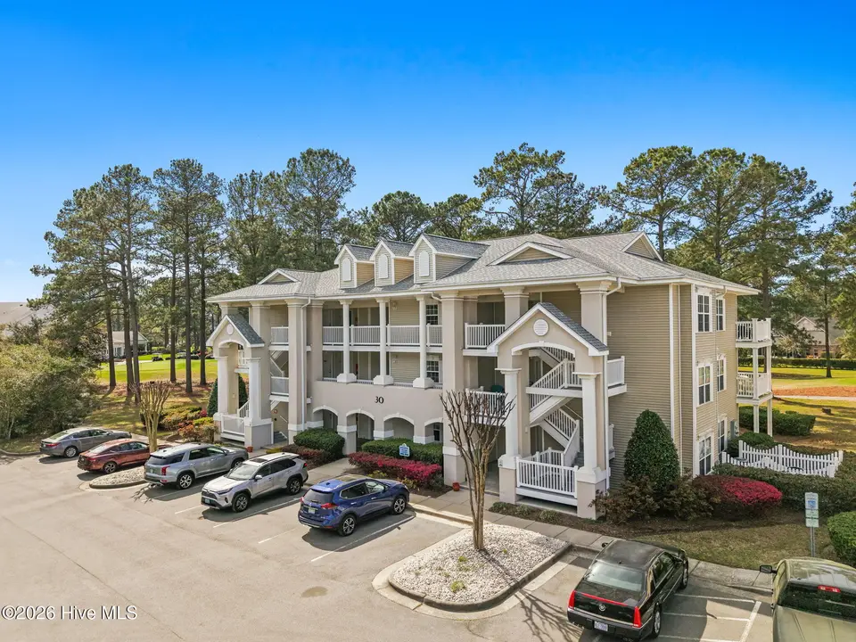 1215 N Middleton Drive NW Apt 3005, Calabash, NC 28467 — 2-bedroom condo in Brunswick Plantation, Calabash, NC, photo 1 of 34: 1-web-or-mls-cammediallc.com (44 of 44)