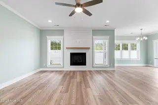 430 Raven Glen Drive, Southport, NC 28461 – photo 14: 13-web-or-mls-GI - 430 Raven Glen Dr - L