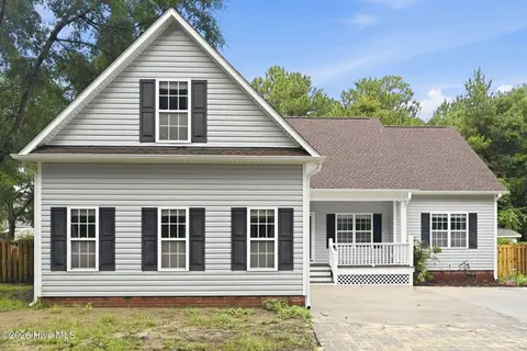 127 Bayshore Dr, Sneads Ferry