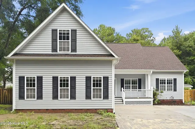 127 Bayshore Drive, Sneads Ferry, NC 28460