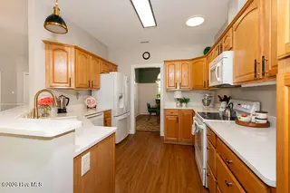 122 Neuchatel Road, New Bern, NC 28562 – photo 12: Kitchen3