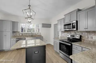 711 Alpha Court, Beulaville, NC 28518 — 3-bedroom home in Orchard Creek, Beulaville, NC, photo 12 of 32