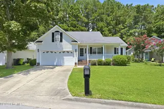 226 Monterey Circle, New Bern, NC 28562 – photo 3: 3-web-or-mls-DSC_6953