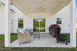12 N Ardsley Lane, Rocky Point, NC 28457 — 5-bedroom home in Wylie Branch, Rocky Point, NC, photo 9 of 49: 12 N Ardsley Lane