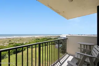 1400 E Fort Macon Road 519, Atlantic Beach, NC 28512 – photo 2: 17-web-or-mls-The Sands 519 - 017