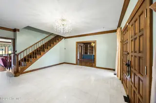 201 Country Club Drive, Elizabeth City, NC 27909 — 3-bedroom home in Country Club Forest, Elizabeth City, NC, photo 12 of 58: 002 ccd 260504 entry foyer 2