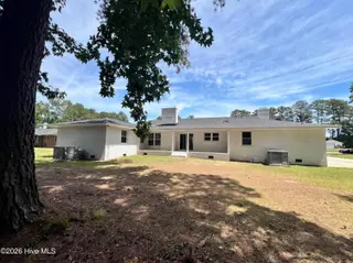 513 Greenfield Boulevard, Greenville, NC 27834 – photo 5: photo_05