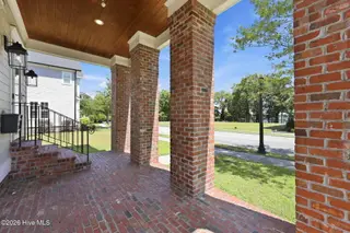 807 E Front Street, New Bern, NC 28560 – photo 2: 7-web-or-mls-0C0A9641