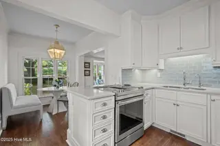 2918 Park Avenue, Wilmington, NC 28403 – photo 9: 24-web-or-mls-DSC04959