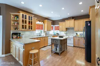 29 Abbottsford Drive, Pinehurst, NC 28374 — 3-bedroom home in Pinewild CC, Pinehurst, NC, photo 16 of 68: DSC_8602