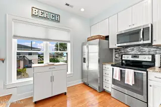 107 W Bogue Boulevard 3, Atlantic Beach, NC 28512 – photo 12: 35-web-or-mls-IMG_9642